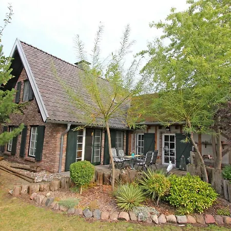 Ferienhaus Mit 3 Schlafraeumen Fuhlendorf Fdz 631 Holiday home